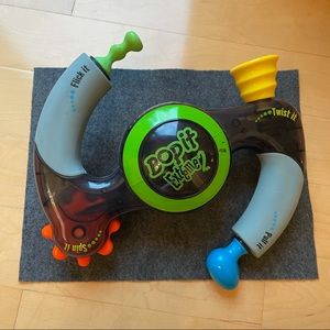 Bop It Extreme 2; Vintage Game; Collectible